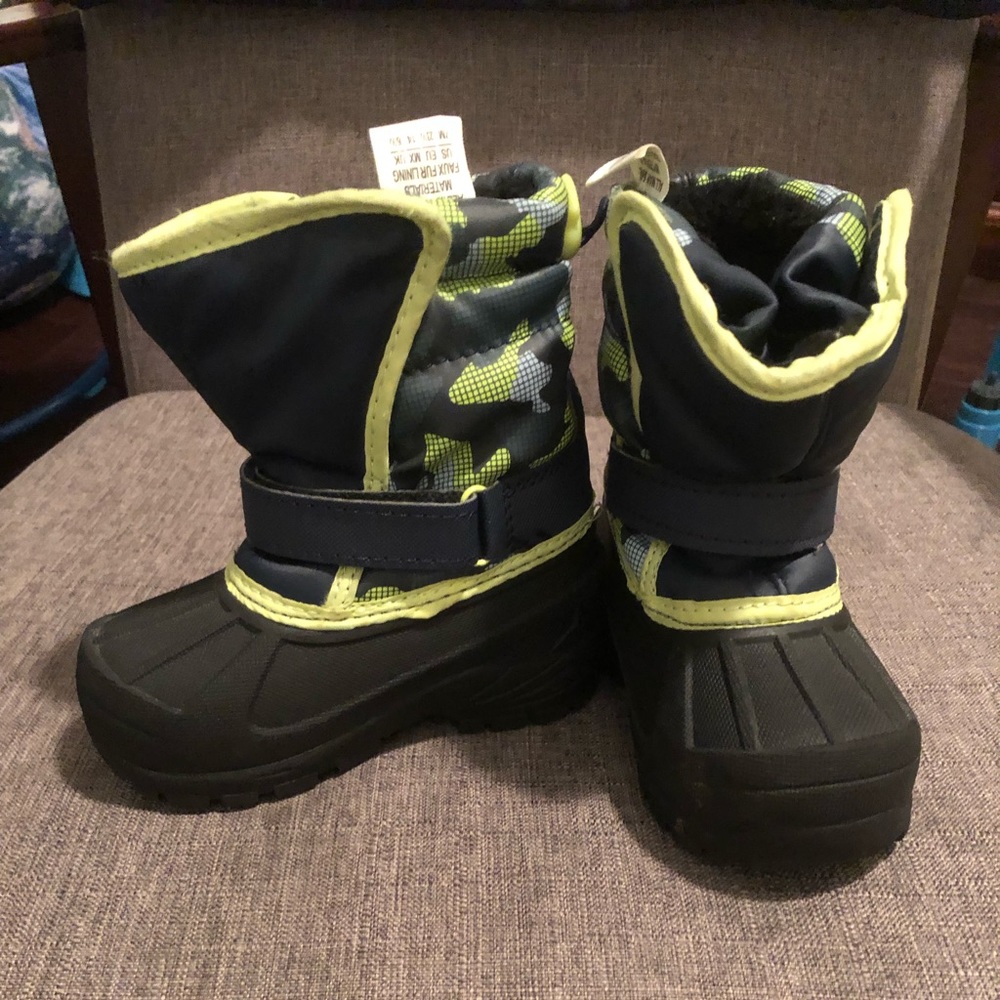 Kids snow boots